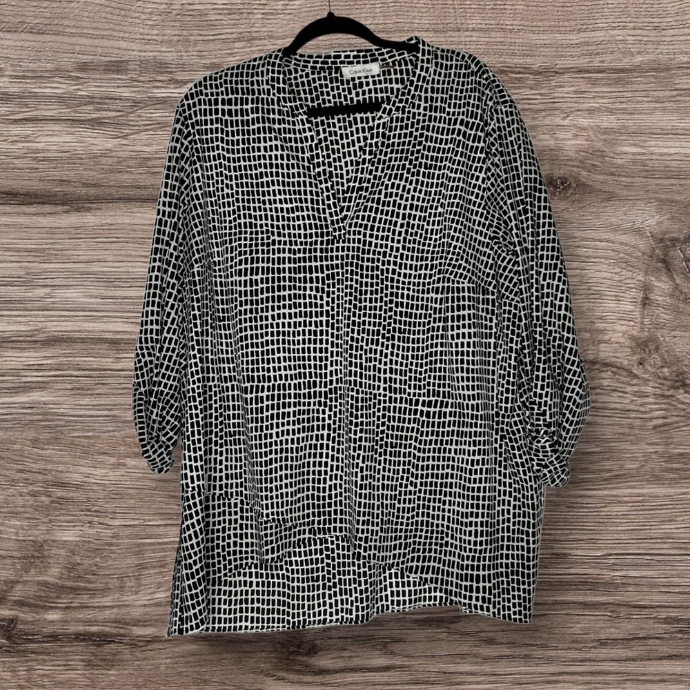 Chic Calvin Klein Asymmetrical Blouse